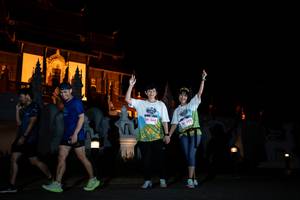 BIB: 568, 295
                            <button type="button" onclick="openModal(22280591)" class="btn btn-primary btn-sm float-right btn-popup" data-toggle="modal" data-target=".modal-high-quality">
                        <i class="fas fa-shopping-cart"></i> Add to Cart
                    </button>
                                            <button type="button" onclick="isThisMe(22280591, true)" class="btn btn-success btn-sm float-right btn-popup btn-isme hidden" data-toggle="tooltip" data-placement="bottom" title="นี่คือรูปของคุณใช่ไหม คลิกที่นี่เพื่อเอาเข้าอัลบั้ม">
                        <i class="fas fa-plus"></i> Add to album
                    </button>
                    <button type="button" onclick="isThisMe(22280591, false)" class="btn btn-warning btn-sm float-right btn-popup btn-isnotme hidden">
                        <i class="fas fa-ban"></i> Remove from album
                    </button>